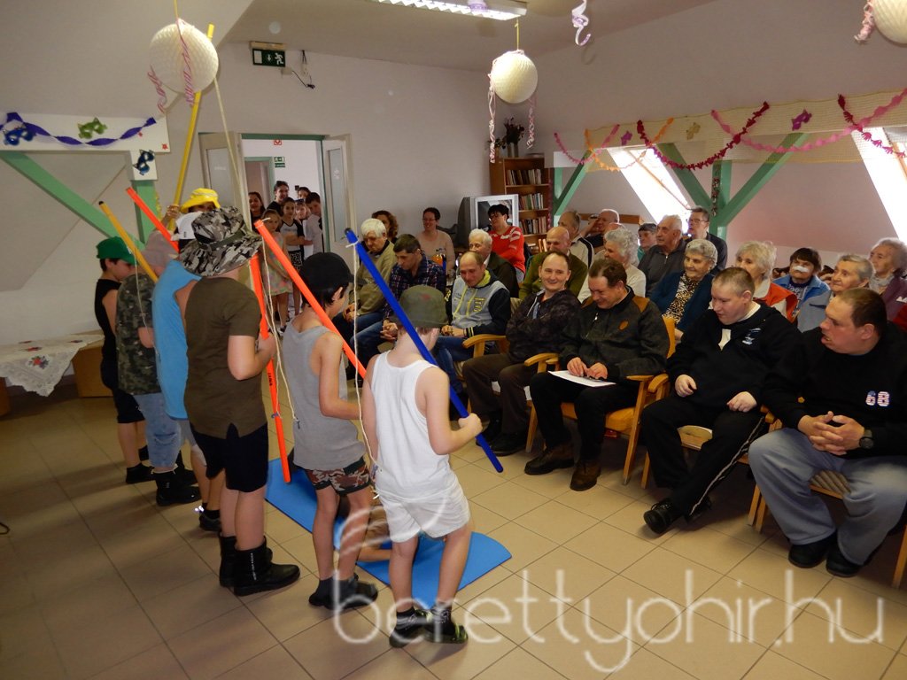 Farsang az idősotthonban 16